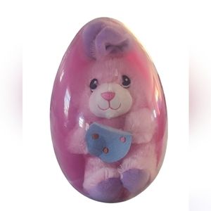 Easter‎ Bunny In Easter Egg